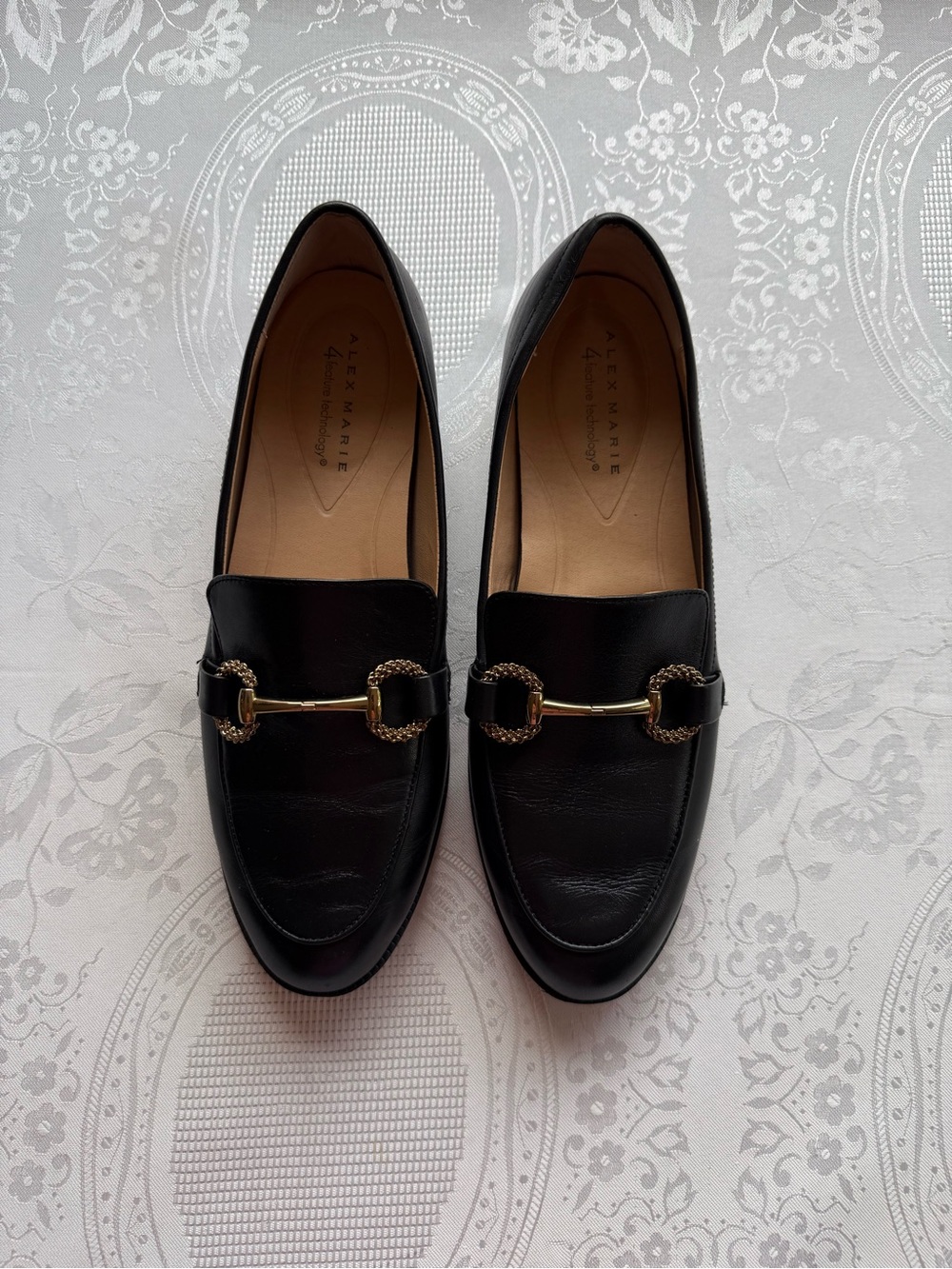 Alex Marie 4 Feature Technology Black Leather Loafers Gold Horsebit Women’s 9.5M